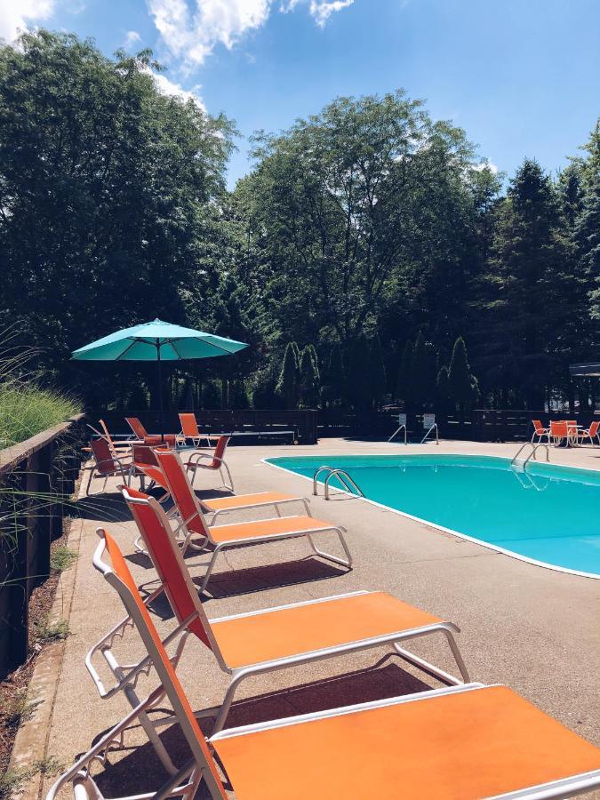 Starlite Resort Saugatuck Exterior photo
