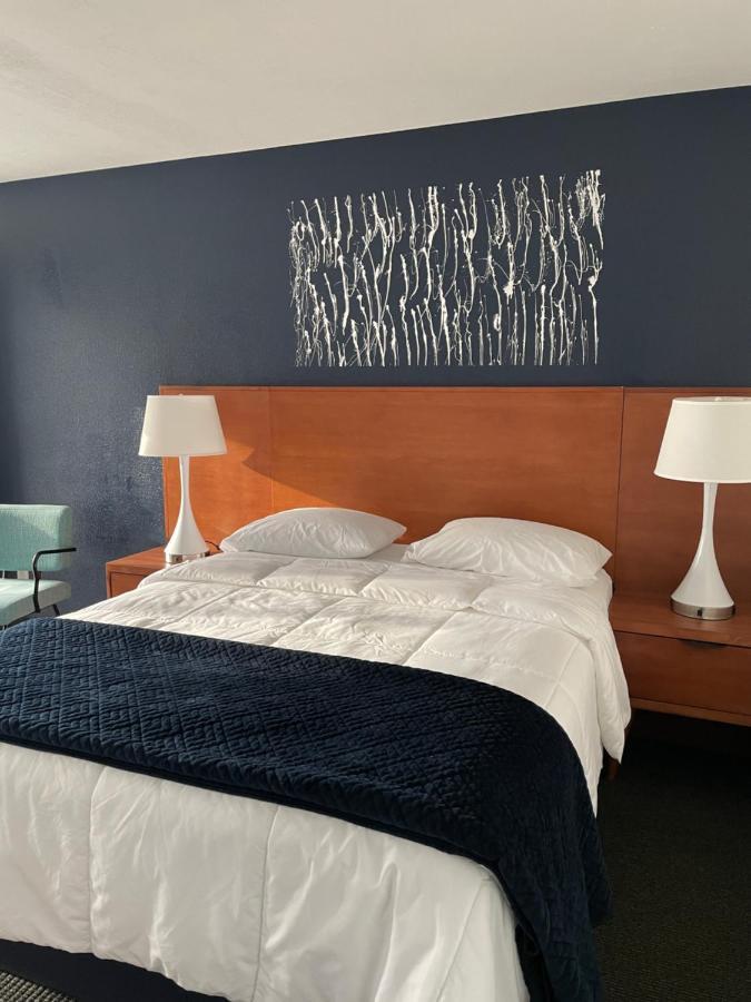 Starlite Resort Saugatuck Exterior photo