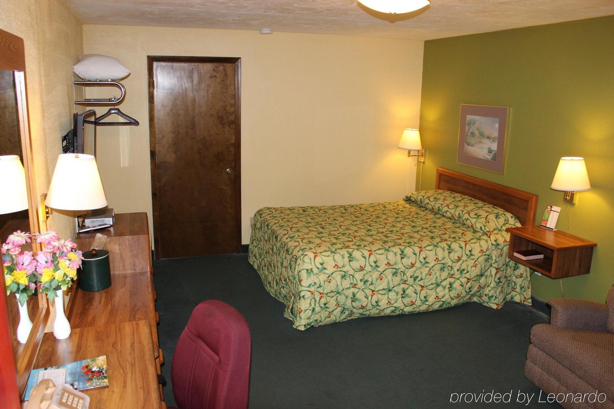 Starlite Resort Saugatuck Exterior photo