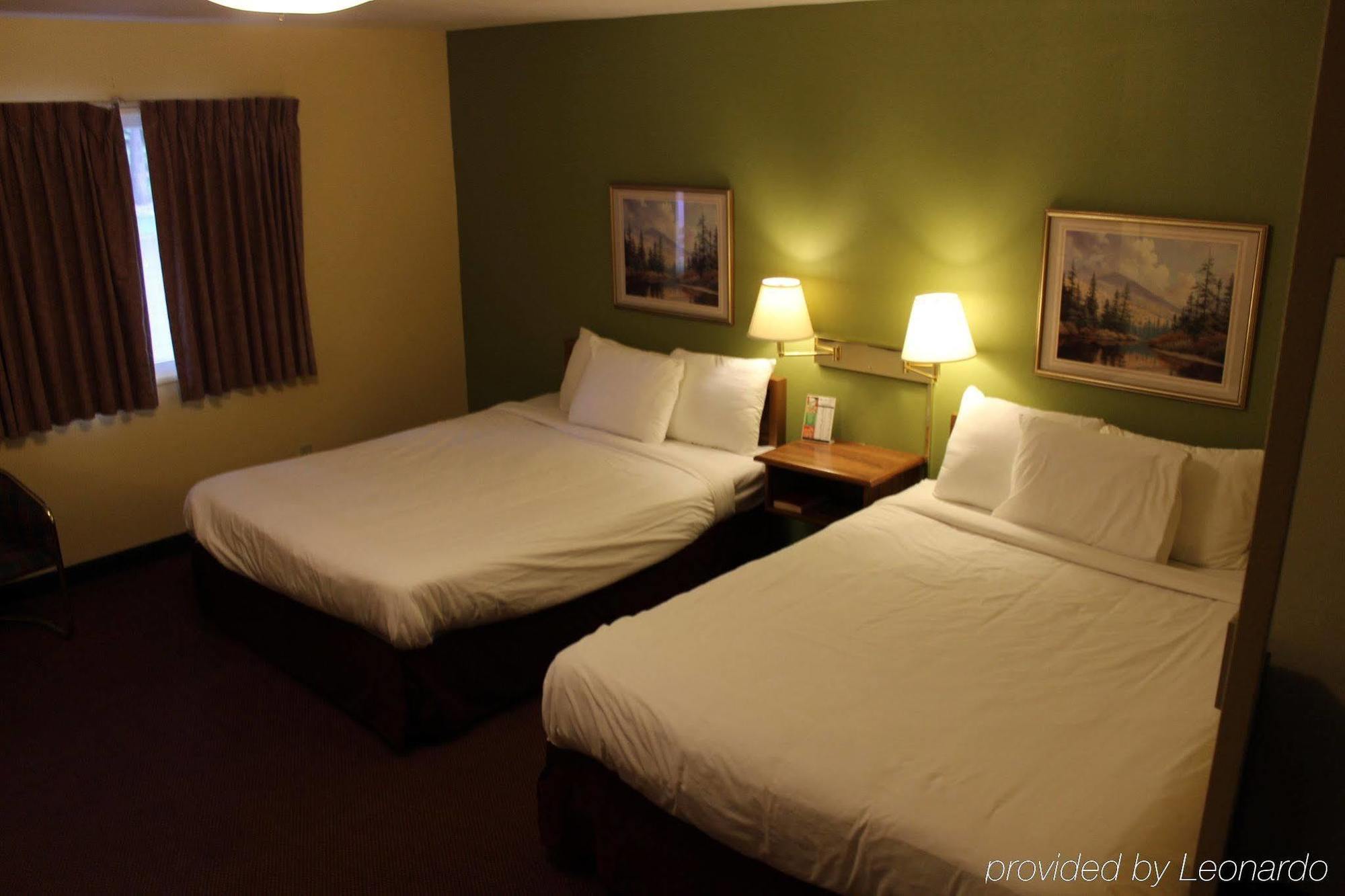 Starlite Resort Saugatuck Exterior photo