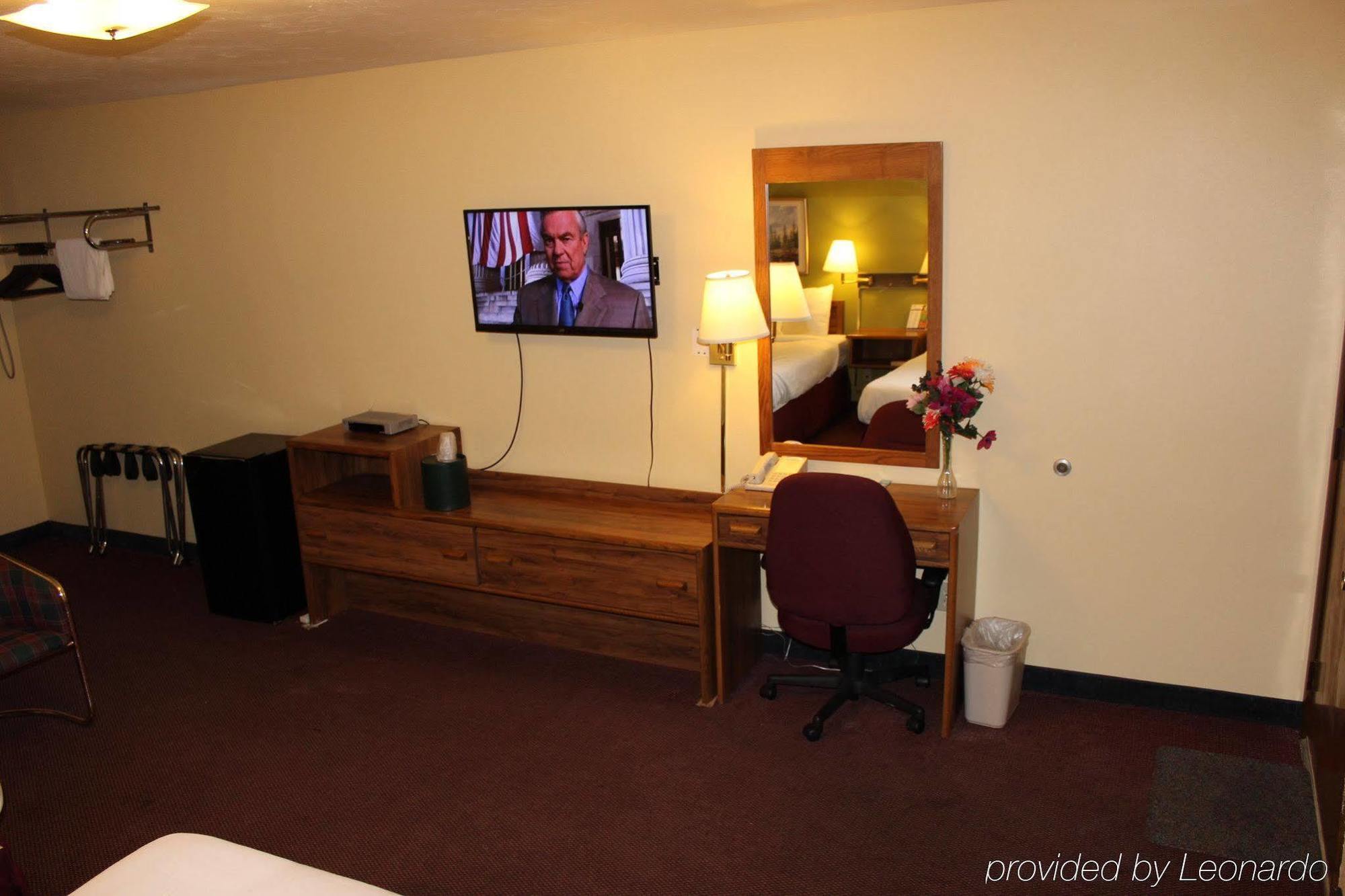 Starlite Resort Saugatuck Exterior photo